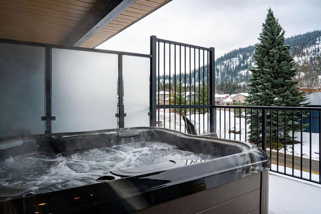 Apartamento Revel In The Stoke By Revelstoke Vacations Exterior foto