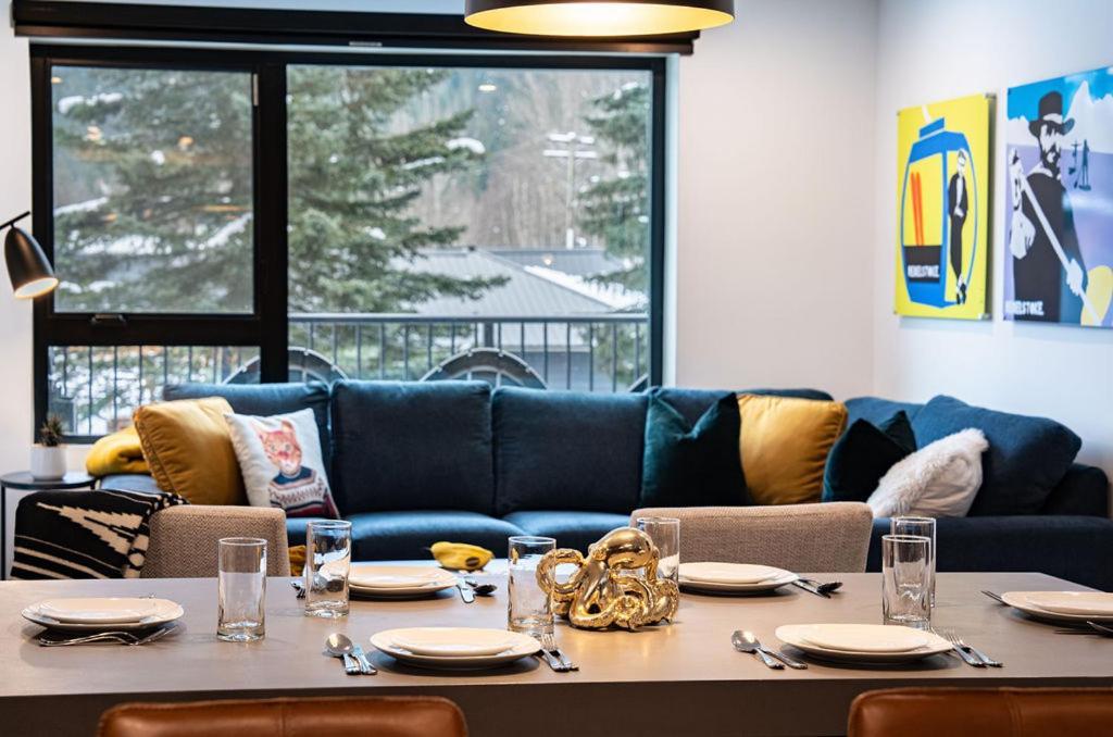 Apartamento Revel In The Stoke By Revelstoke Vacations Exterior foto